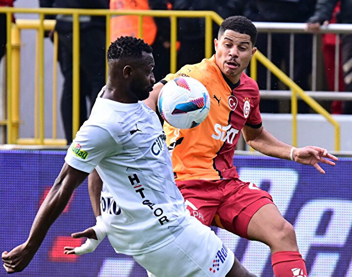 Sarı-kırmızılı takımın Norwich'ten 18 milyon Euro'ya aldığı Sara, bu sezon çıktığı 37 maçta 2 gol atarken 7 de asist yaptı.<br>