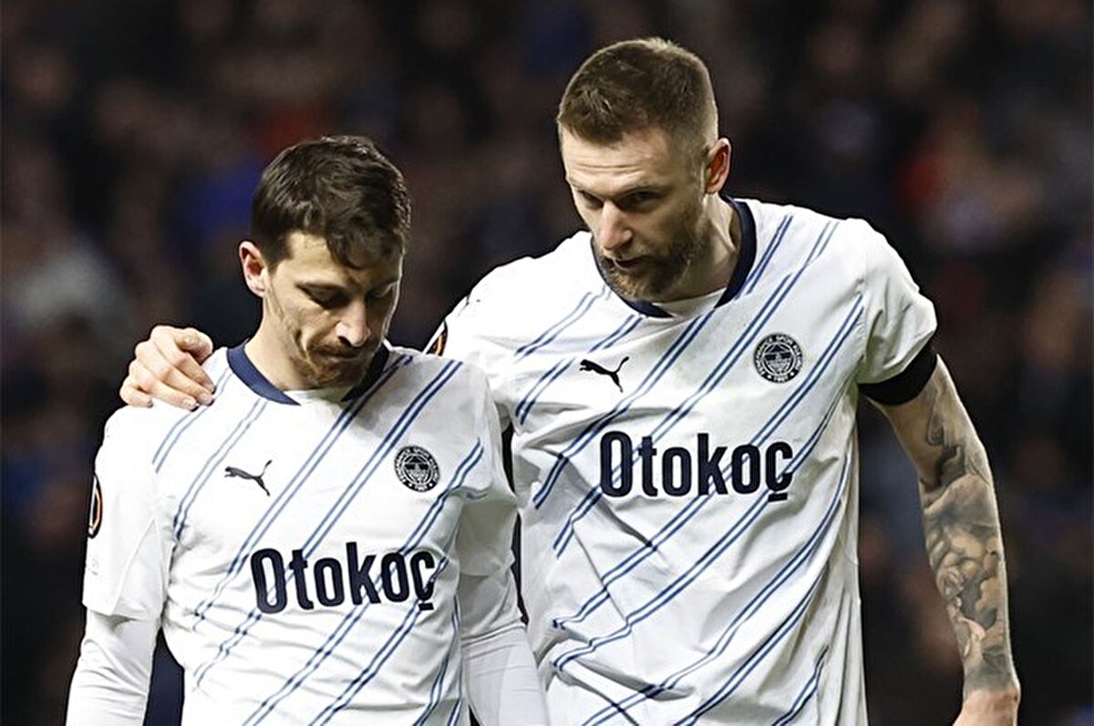 Skriniar, Fenerbahçe formasıyla 18 maça çıktı. Deneyimli futbolcu bu maçlarda 1 gol ve 2 asistlik skor katkısı verdi.