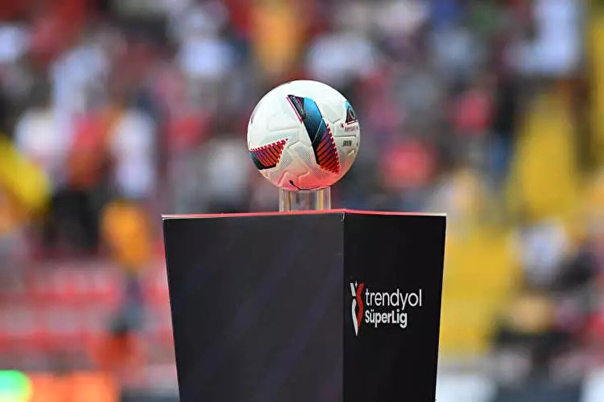 Yapay zeka, önümüzdeki 20 sezonun Süper Lig şampiyonunu tahmin etti.