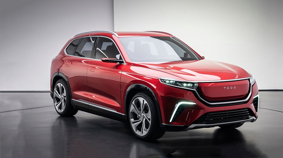 Düşük gelir gruplarında araç sahipliği oranı artışının ailelerin mobilitesini artırması, sosyal refah seviyesine katkı sağlaması öngörülüyor. Ailelerin talebinin yerli ve sıfır yerli otomobille karşılanmasının, ülkedeki binek araçların yaş ortalamasını düşürerek araç başına karbon emisyonunun azalmasını da sağlayacağı tahmin ediliyor.