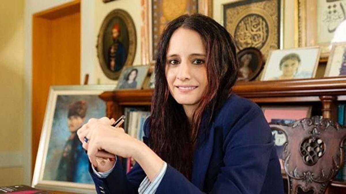 6. İpek Kıraç<br>• 3,2 Milyar Dolar <br>• Servet Kaynağı: Koç Holding<br>• Yaş: 40