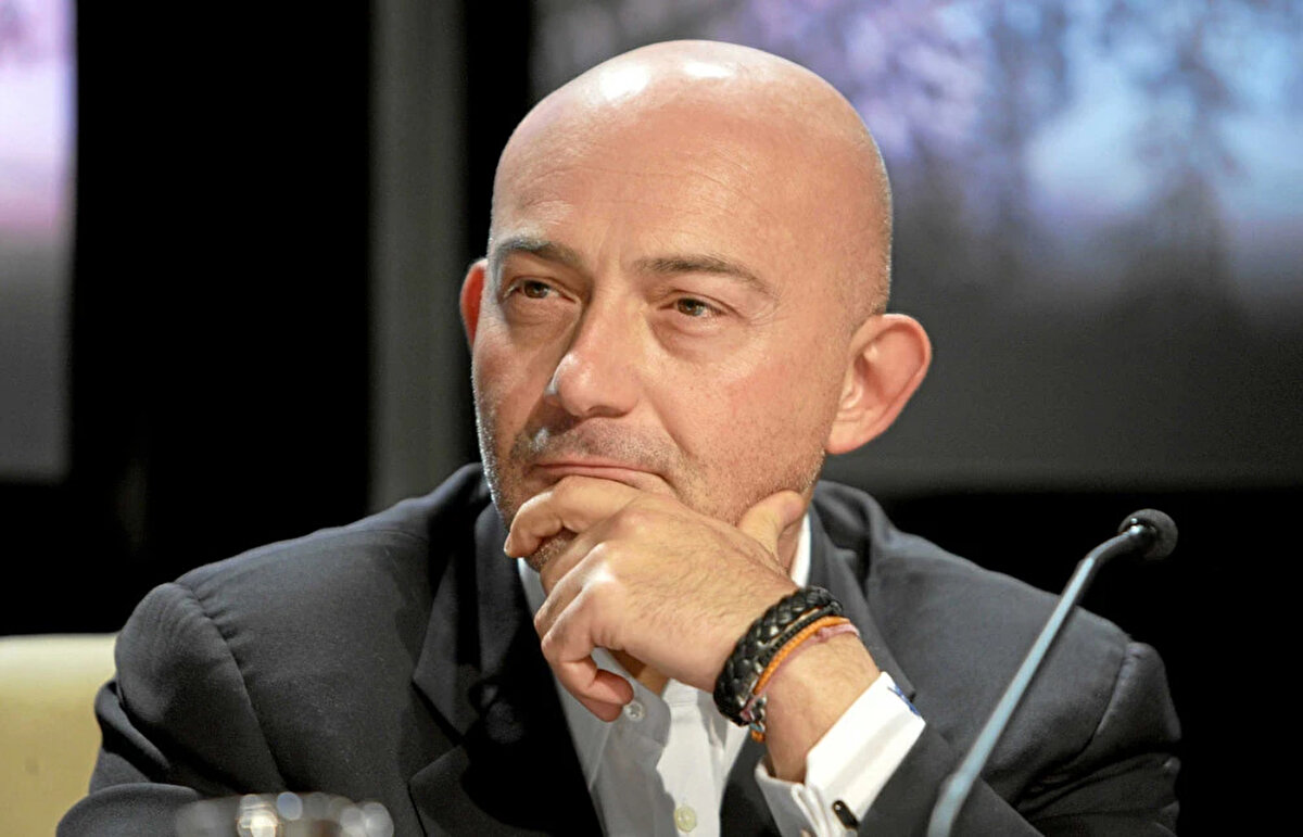 9. Ferit Faik Şahenk <br>• 2,8 Milyar Dolar <br>• Servet Kaynağı: Doğuş Holding<br>• Yaş: 61