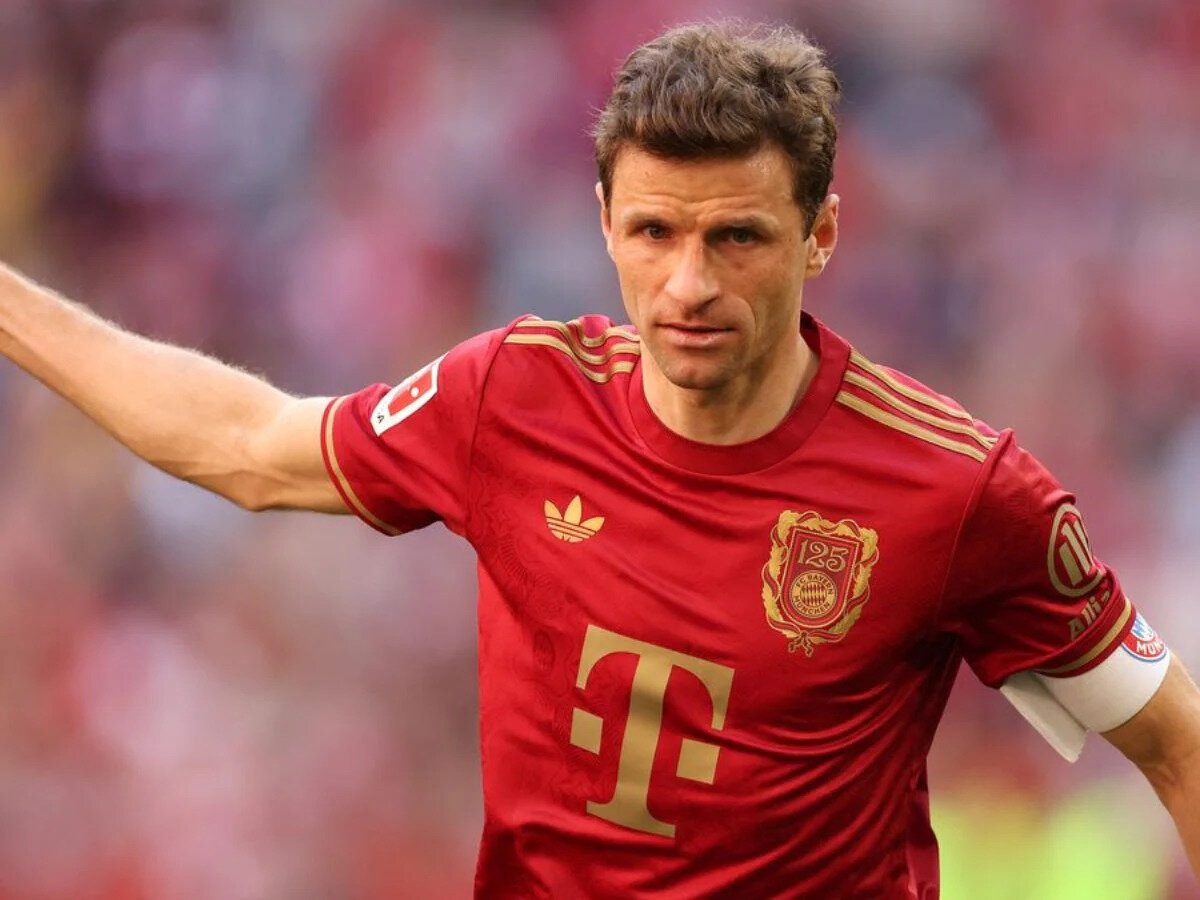 BILD'in haberine göre, milli maç arasındaki gizli görüşmelerde, Bayern yönetiminin Müller'e yeni bir kontrat önermeyeceği kararı netleşti.<br>