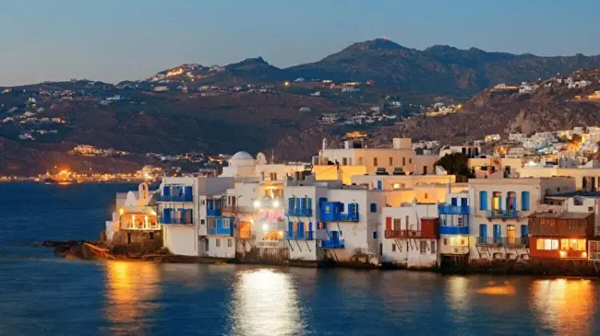 23) YUNANİSTAN | 1.8