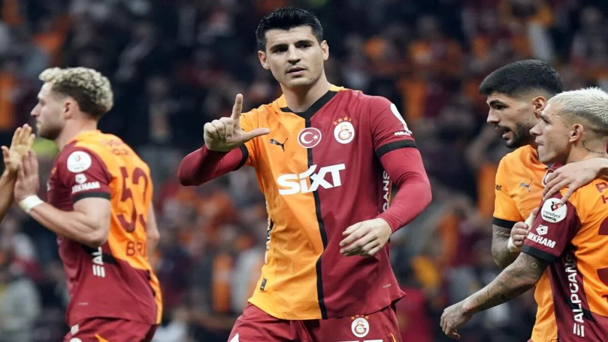 Galatasaray, ara transfer döneminde kadrosuna kattığı yıldız isimlerden şu ana kadar beklediği katkıyı alamadı.<br>