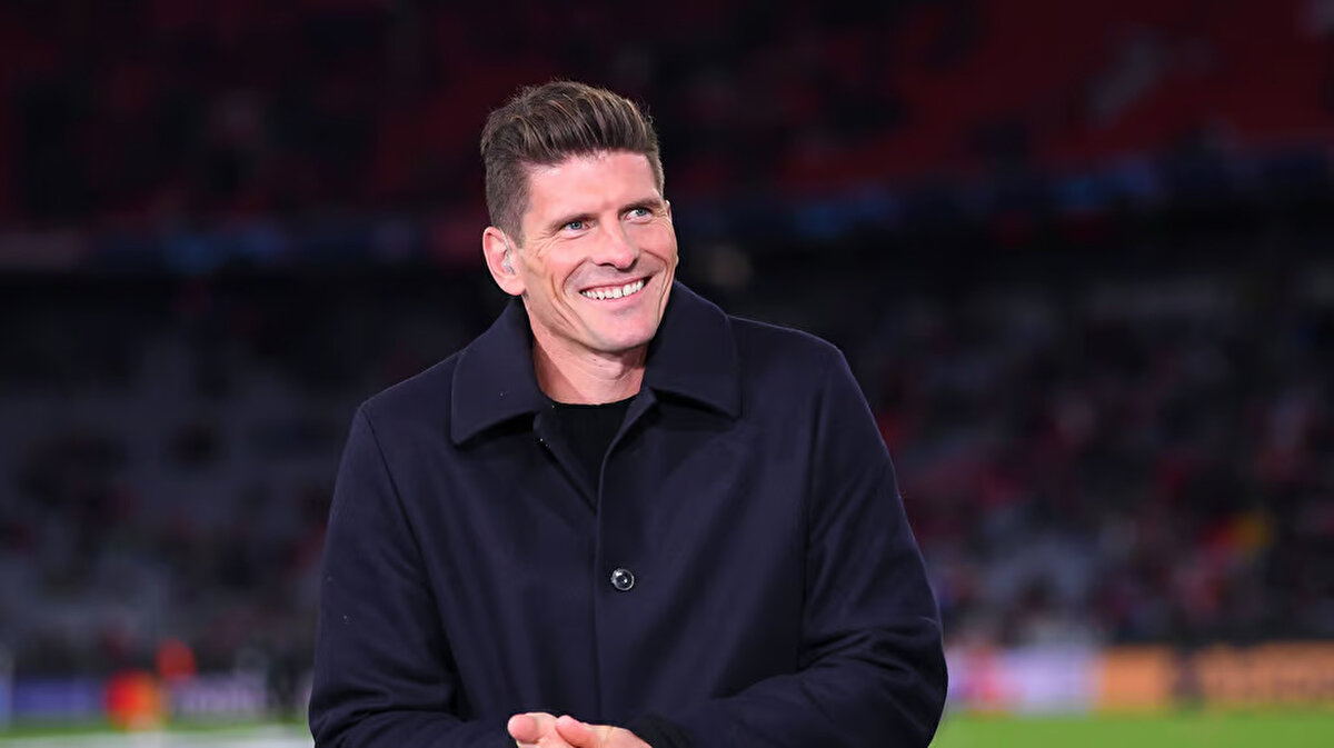 Takımın eski golcülerinden ve bir dönem Beşiktaş forması da giyen Mario Gomez, Bavyera ekibinin ilgilendiği isimler arasında bulunuyor.