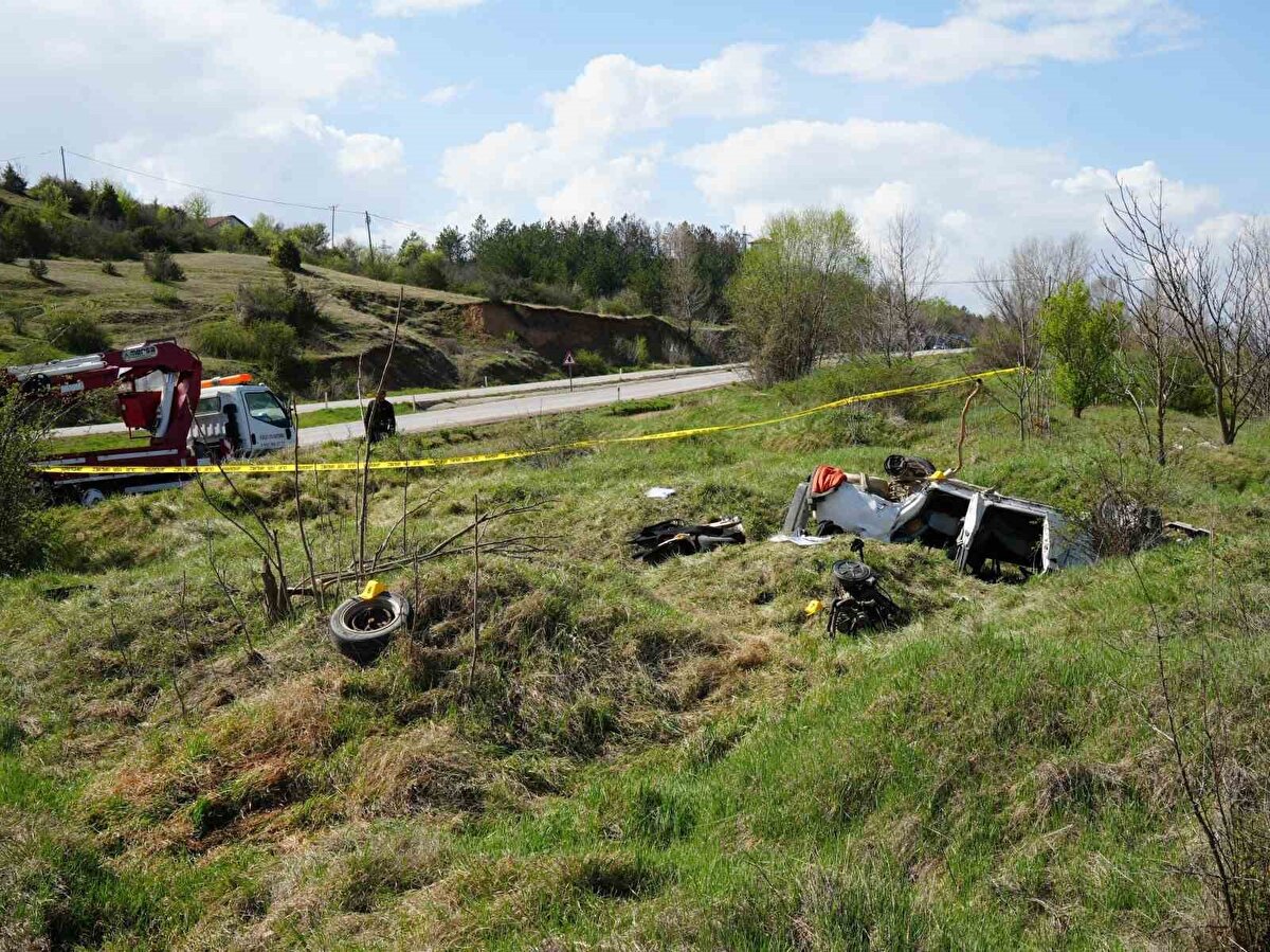 Gece saatlerinde Kaza yaptığı düşünülen araç sabah saatlerinde bölgeden geçen köylüler tarafından bulundu. 
