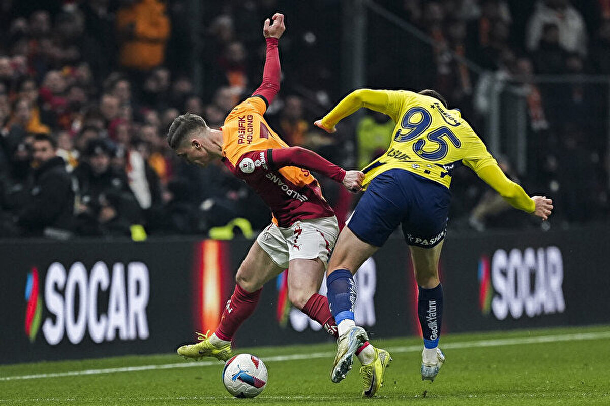 İki takım arasında oynanan son 10 derbide Galatasaray'ın üstünlüğü bulunuyor. Rekabetteki son 10 karşılaşmada Galatasaray 5 (biri hükmen), Fenerbahçe ise 3 kez galip geldi. Söz konusu derbilerde biri TFF Süper Kupa olmak üzere sarı-kırmızılılar 14 kez fileleri havalandırırken, sarı-lacivertliler 6 gol bulabildi.<br>