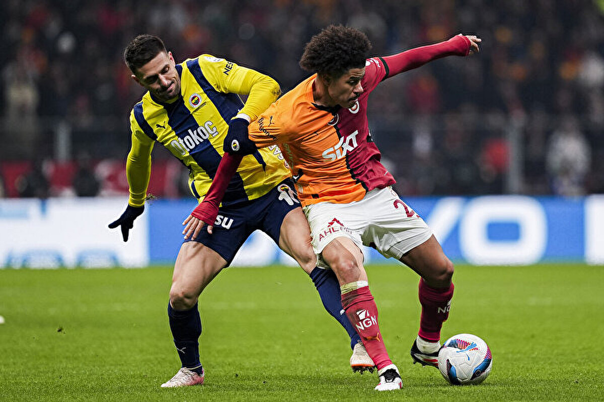 Müsabakayı kazanan takım, yarı finalde TÜMOSAN Konyaspor-İskenderunspor maçının galibiyle yarı finalde karşılaşacak. İki takım, Türkiye Kupası tarihinde 28. kez karşı karşıya gelecek. Türk futbolunun iki çınarı, 1962-1963 sezonuyla başlayan ve kısa süre Federasyon Kupası adıyla düzenlenen Türkiye Kupası'nda 27 kez mücadele etti.