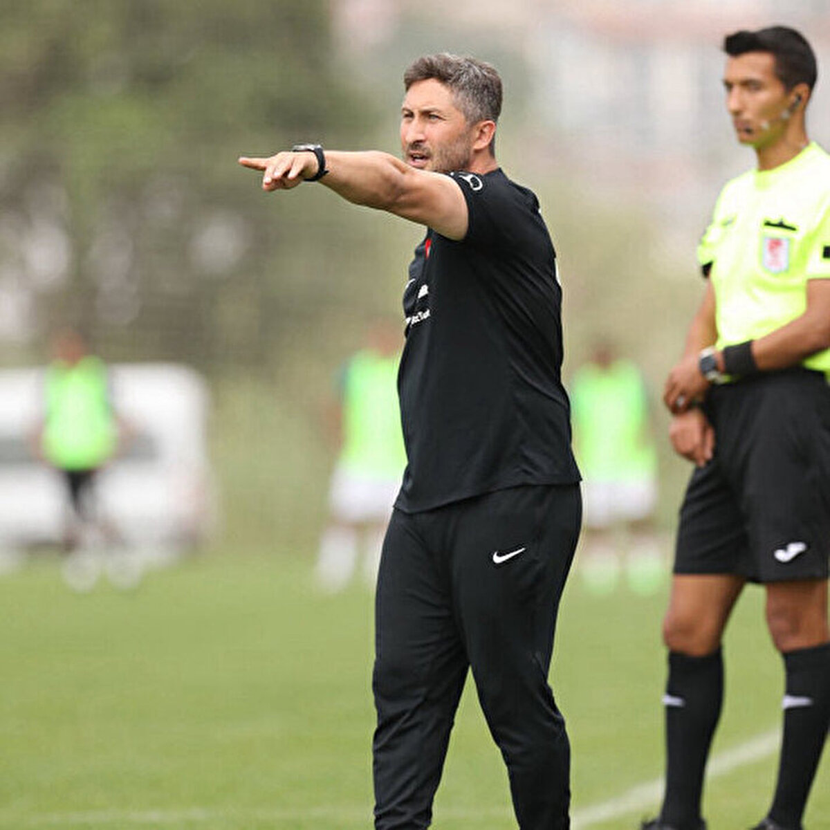 Milli takımda 3 isim<br> <br>Sabri Sarıoğlu, UEFA Gençlik Ligi'nde Inter ile oynadığı çeyrek final maçına gelene kadar Buducnost, Sarajevo, Juventus ve Atalanta gibi takımları eleyen Trabzonspor U19 Takımı'ndan milli takım aday kadrosuna 4 futbolcu çağırmış. Çağrılan isimlerden kaleci Onuralp Çevikkan da sakatlığı nedeniyle kadrodan çıkarılmıştı.<br><br>