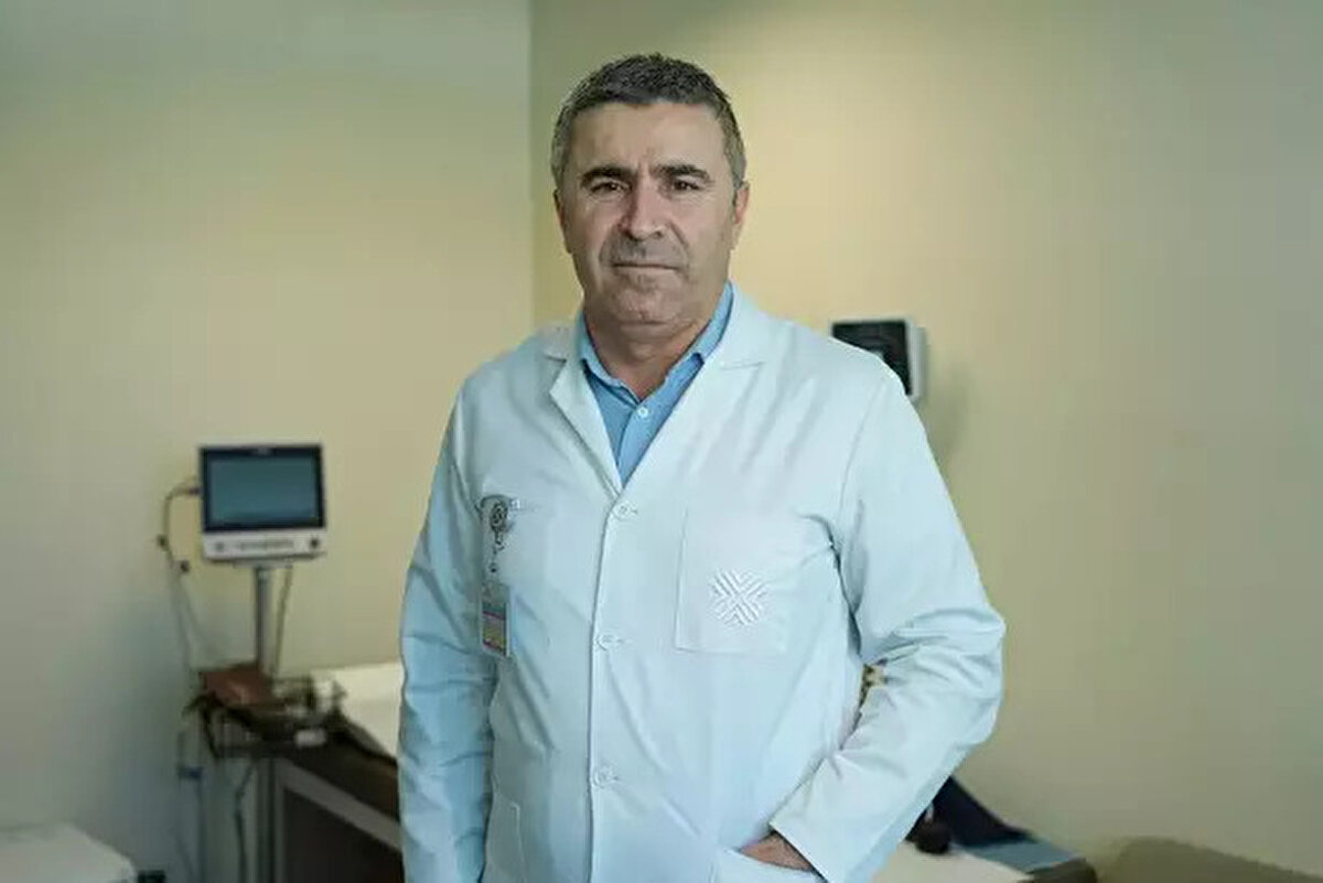 Medipol Mega Üniversite Hastanesi Nefroloji Uzmanı Prof. Dr. Aydın Ünal, günlük tuz tüketiminin önerilen seviyelerin çok üzerinde olduğunu belirterek, bunun hipertansiyon, böbrek hastalıkları, kalpdamar rahatsızlıkları, inme ve obezite gibi ciddi hastalıklarla doğrudan ilişkili olduğunu vurguladı.