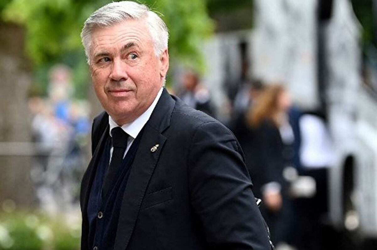 Basının büyük ilgili gösterdiği dava öncesinde mahkemeye girerken kısa bir açıklama yapan Carlo Ancelotti, şimdiye kadar olduğu gibi suçsuzluğunu savunup anlaşmak için değil, ifadesini vermek için geldiğini kaydetti.
