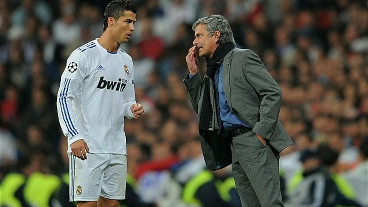 İspanya'da geçmişte aralarında teknik direktör Jose Mourinho, futbolculardan Cristiano Ronaldo, Lionel Messi ve Arda Turan gibi isimlerin de olduğu futbol dünyasından çok sayıda isim vergi kaçırma suçlamasıyla yargılanmış, daha sonra maliye ile anlaşarak para cezası ile yasal süreci kapatmıştı.