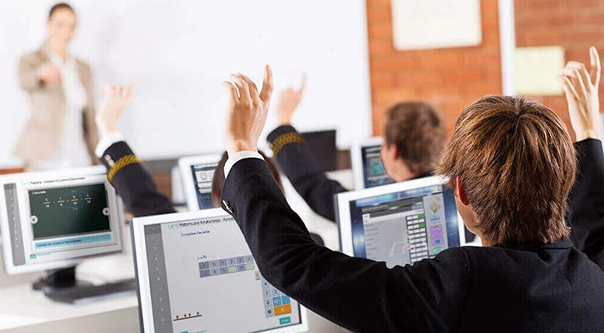 6- Eğitim ve Gelişim Uzmanları: İletişim ve İnsan Bağlantıları