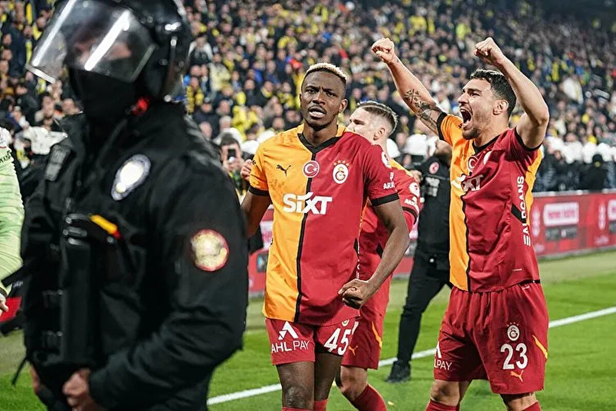BU SEZON İKİNCİ KADIKÖY GALİBİYETİ<br><br>Bu sezon ikinci kez Kadıköy'de galibiyet sevinci yaşayan Cimbom, adını da yarı finale yazdırdı.
