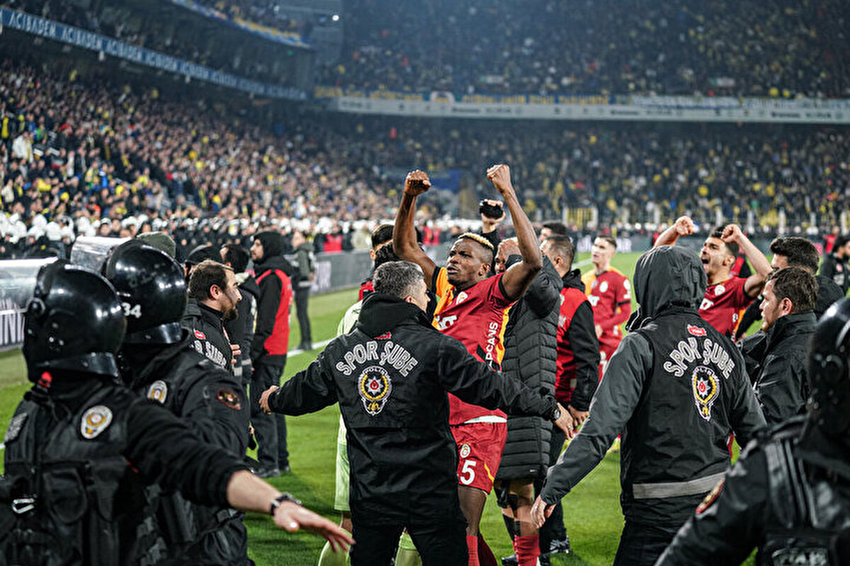 Mücadeleyi 2-1 kazanan Galatasaray, adını yarı finale yazdırdı.