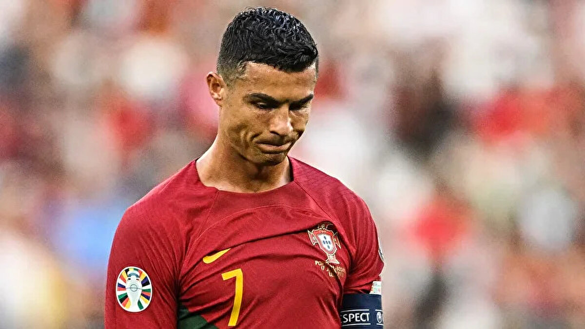 Onun için çok karmaşık. Hiçbir menajer Ronaldo'ya yedek kulübesinde olduğunu ya da artık oynamayacağını söyleyen adam olmak istemez. Profilinden dolayı, statüsünden dolayı yönetilmesi çok zor bir oyuncu."