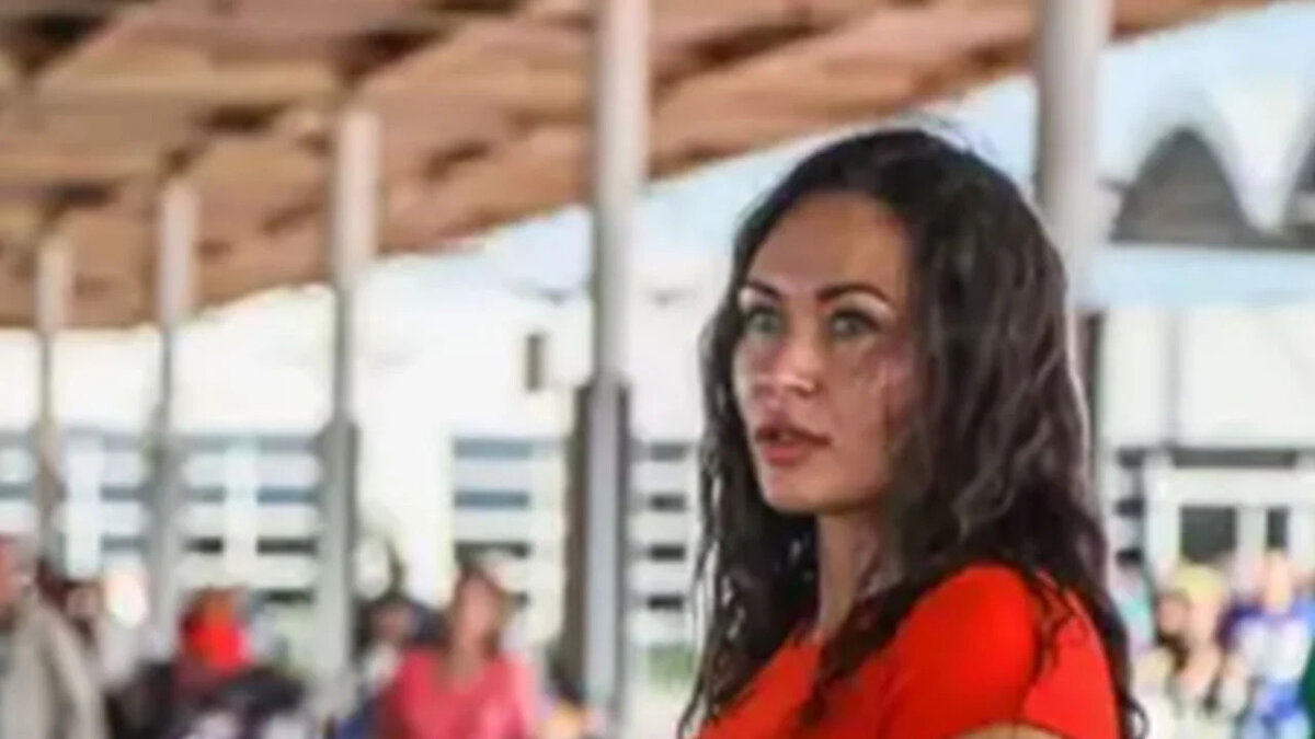 2025 yılı Mart ayında, geçen yılın aynı dönemine göre yüzde 27,7'lik düşüşle 365 bin 784 turist kente geldi. Bunların 321 bin 593'ü yabancı, 44 bin 191'i vatandaş ziyaretçilerden oluştu. Geçen yıl mart ayında Antalya'ya gelen turist sayısı, 506 bin olmuştu.