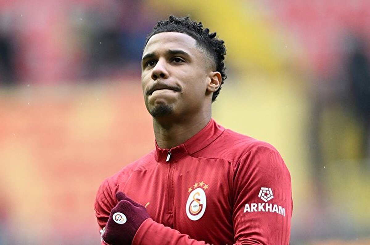 Jakobs bu sezon Galatasaray formasını 18 maçta giydi ve 1 asistlik skor katkısı verdi.