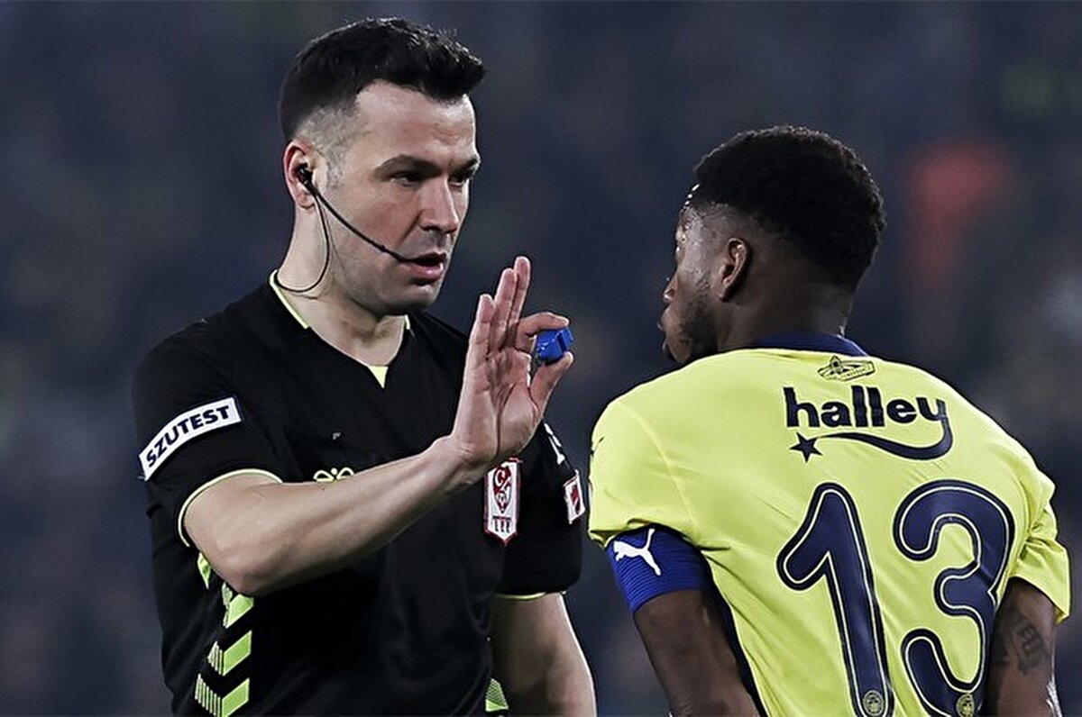 3 maç ceza alan Fred ve bir maç ceza alan Mert Hakan da Trabzonspor karşısında sahada olabilecek