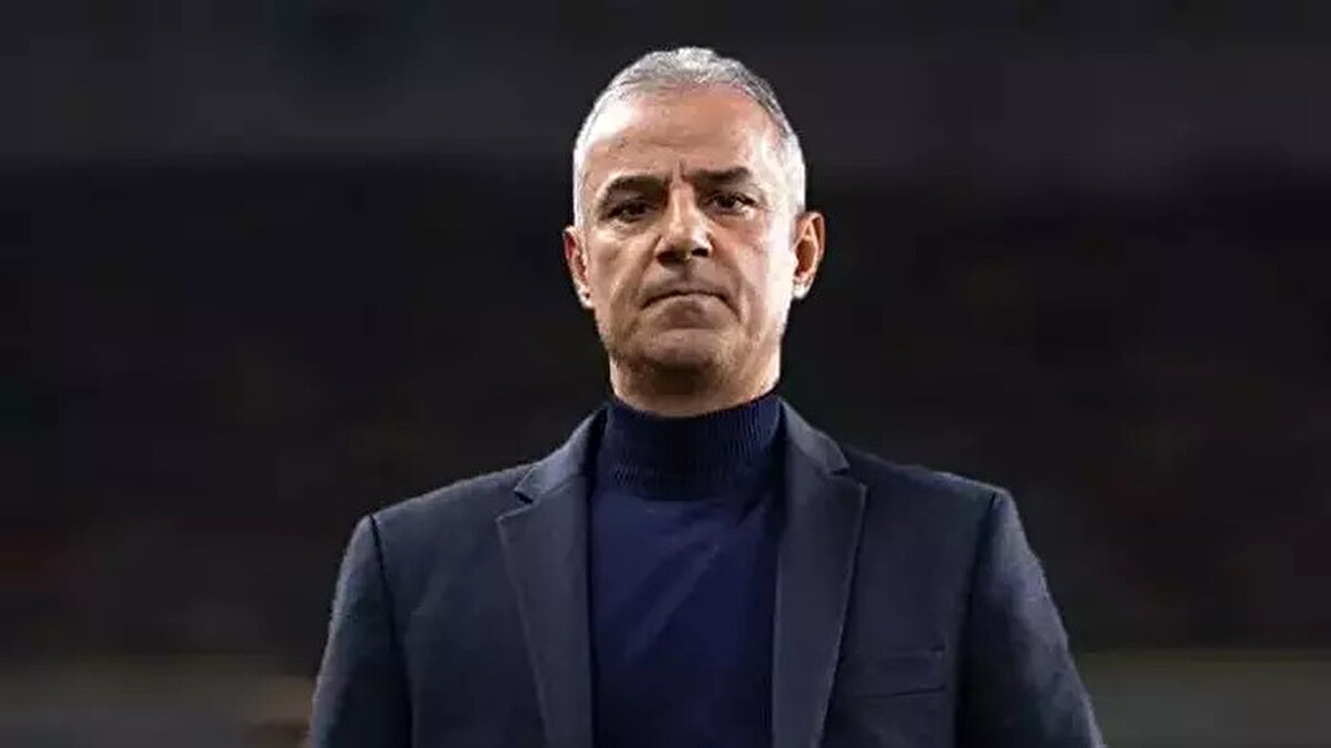 ŞAMPİYONLUK YARIŞINDA AĞIR DARBE <br>Persepolis, bu puan kaybıyla birlikte şampiyonluk yarışında büyük bir darbe aldı. İsmail Kartal'ın takımı 48 puanla 3. sırada kaldı. Lider Tabriz'in ise bir maç eksiğiyle 54 puanı bulunuyor.