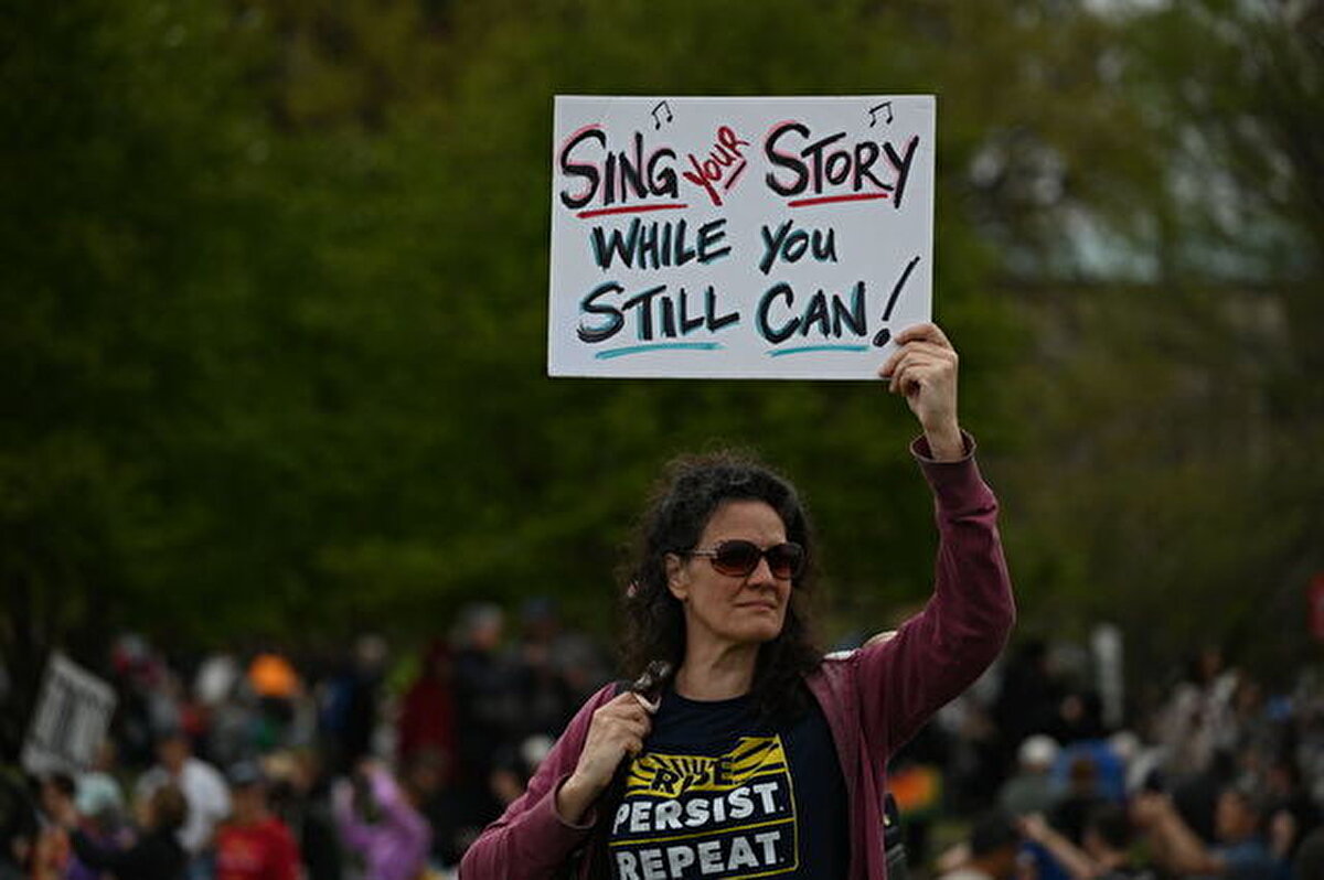 ABD Başkanı Trump, ikinci döneminde aldığı kararlarla tartışma konusu olmaya devam ediyor.