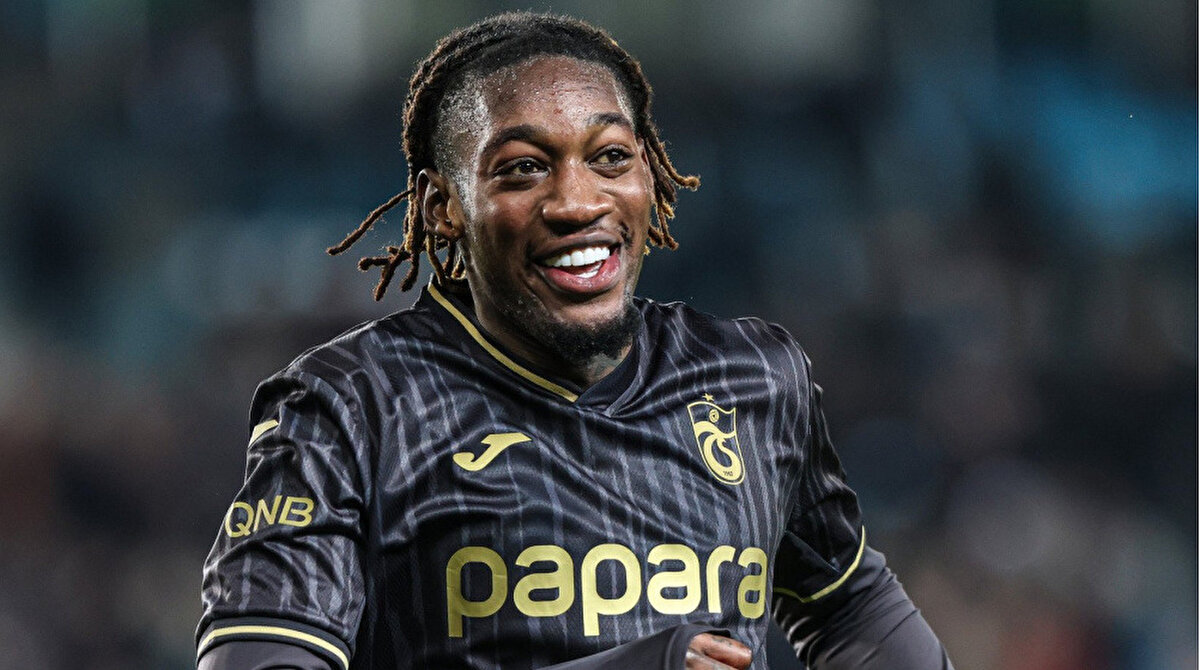 Fırtına'da Muhammed Cham şoku<br><br>Trabzonspor'da Muhammed Cham şoku yaşandı. Kulüpten yapılan açıklamada, "Bodrum FK maçı sonrasında ağrı hisseden oyuncumuz Muhammed Cham'ın yapılan muayene ve MR görüntülemesi sonucunda sağ ayak birinci parmağında yaygın kemik ödemi tespit edilmiştir" denildi. Cham'ın tedavisine başlandığı da belirtildi.