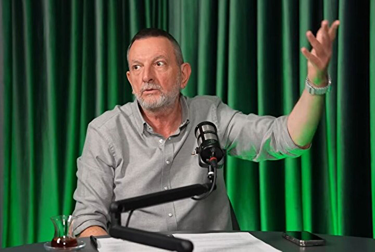 Tecrübeli gazeteci Feridun Niğdelioğlu, Galatasaray Teknik Direktörü Okan Buruk'un sezon sonunda görevini bırakacağını söyledi.<br>