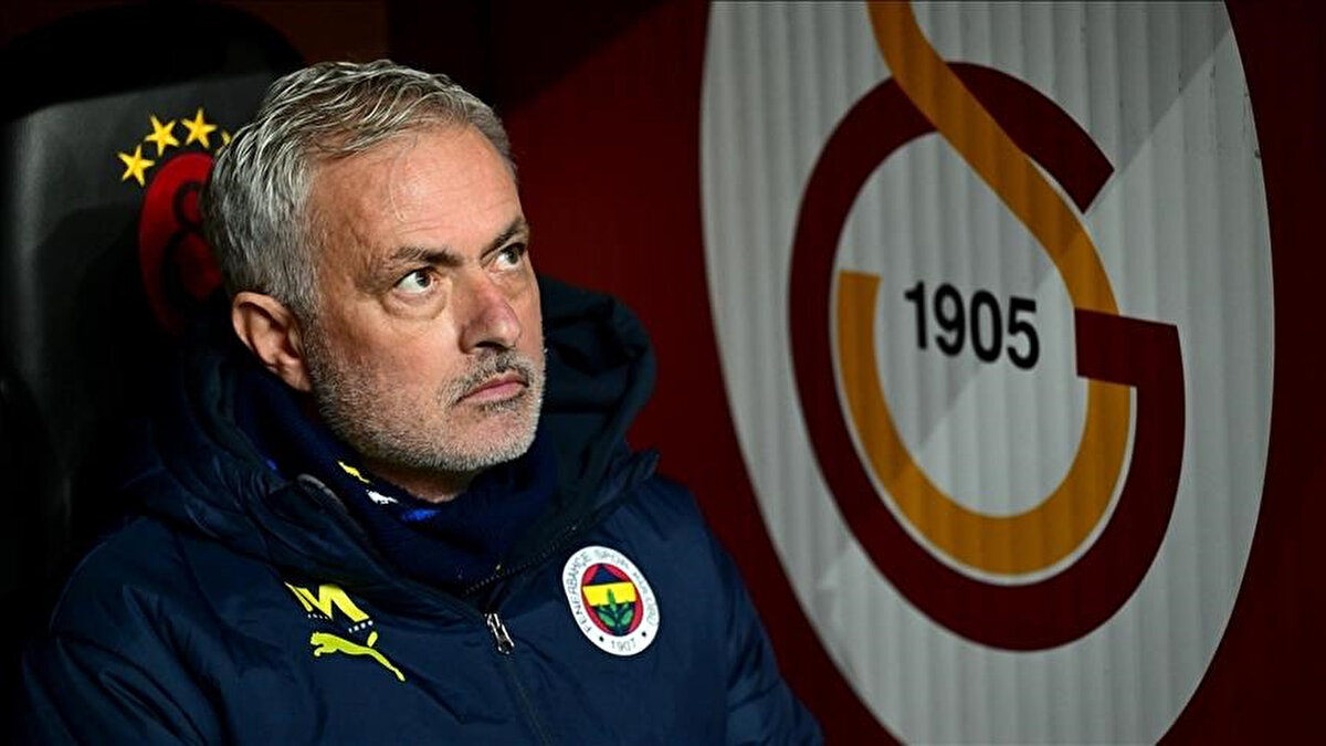 Jose Mourinho ve Okan Buruk arasındaki gerginlik dünya basınında geniş yer bulmuştu.<br><br>