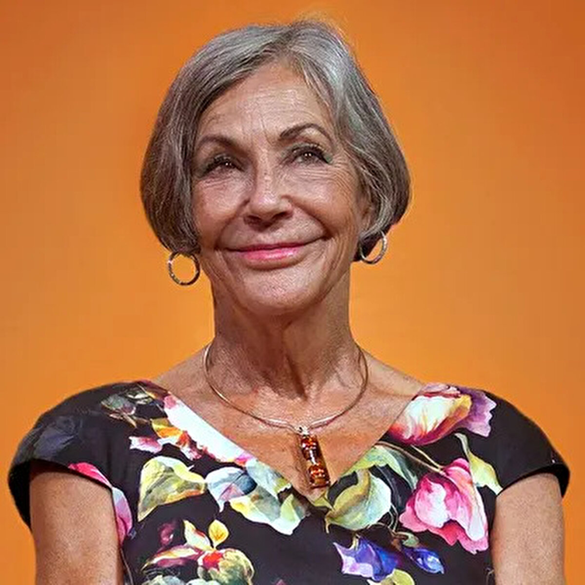 1. Alice Walton<br>Net servet: 101 milyar dolar<br><br>Yaş: 75<br><br>Vatandaşlık: ABD<br><br>Dünyanın en zengin kadını ve Walmart kurucusu Sam Walton'ın tek kızı, bu yıl Walmart hisseleri yüzde 40 artarken servetine 28,7 milyar dolar ekledi. 