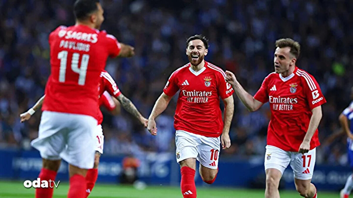 Portekiz 1. Futbol Ligi'nin 28. haftasında Benfica, deplasmanda Porto'yu 4-1 mağlup etti.<br>