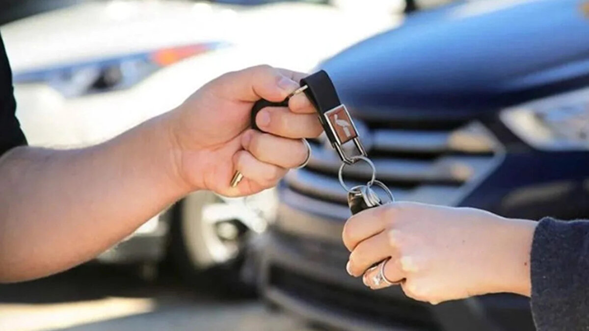 Bu sırada, Rusya üç yıl önceki Ukrayna işgalinin ardından büyük bir düşüş yaşamış ve en çok etkilenen endüstrilerden biri olmuştu. Ancak geçen yıl tamamen toparlanarak savaş öncesi seviyelerin de üzerine çıktı ve %48'lik bir artış kaydetti.<br><br>İŞTE EN ÇOK SATIŞ YAPILAN ÜLKELER