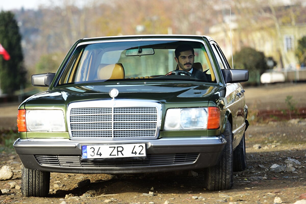 900 bin liradan satışa çıkarılan arabaya ilgi yoğun oldu. 