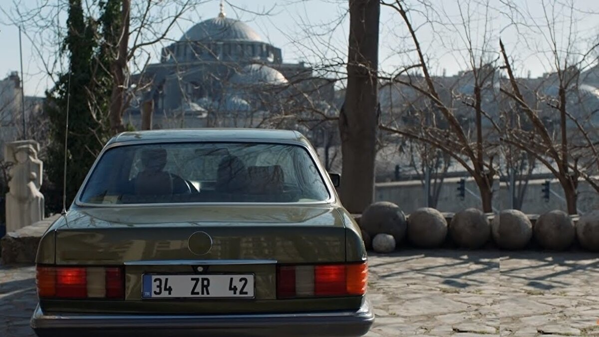 Sabah'tan Ömer Karahan'ın haberine göre; Ünlü oyuncuların dizide kullandığı arabaya olan ilgi fiyatın da artmasına neden oldu. 