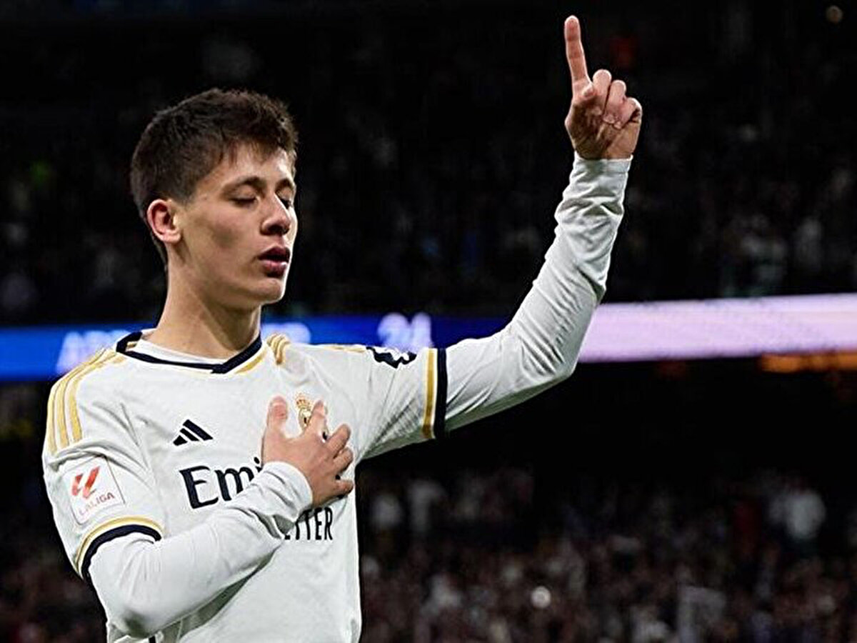 Haberde, Mikel Arteta'nın Arda Güler’in oyun tarzının takıma uyum sağlayacağını düşündüğü belirtildi.<br>