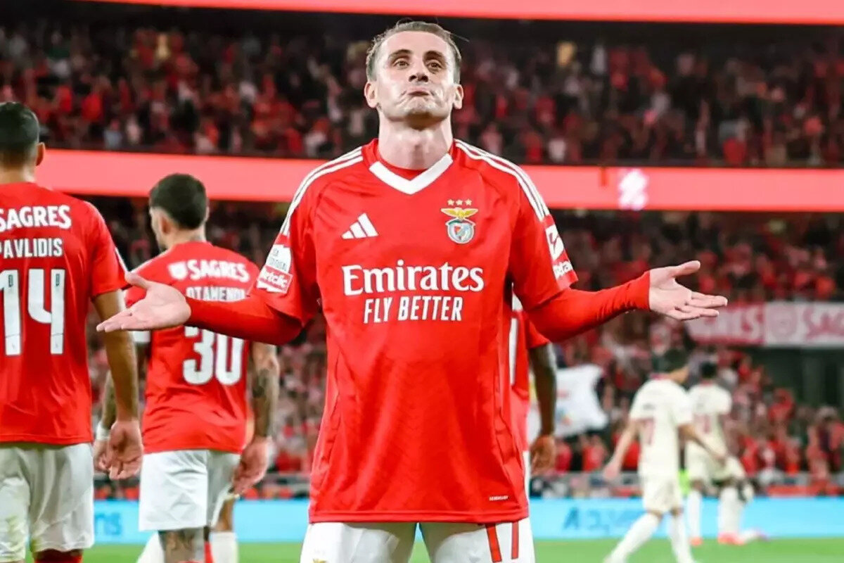 TBR Football'da yer alan habere göre, Arsenal, Galatasaray'dan Benfica'ya transfer olduğundan bu yana Kerem Aktürkoğlu'nu takip ediyor.<br>