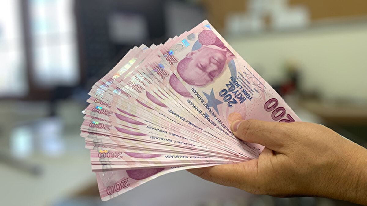 QNB EMEKLİ PROMOSYON<br><br>15.000 TL 'ye varan nakit promosyon ve QNB Emekli kredi kartından yıllık 1.200 TL indirim olmak üzere toplamda 16.200 TL'ye varan emeklilik fırsatı sunuyor.