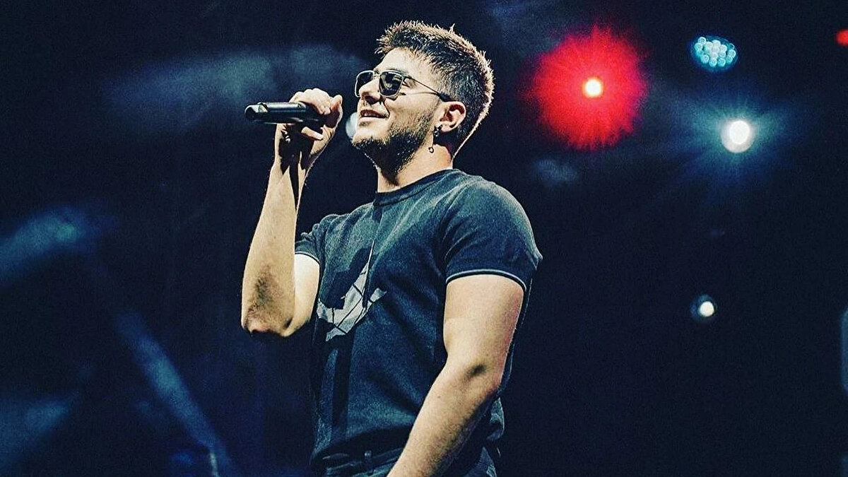 Semicenk’in yapımcısı ise eserin kullanım hakkının sahibi olan Ulus Müzik’ten gerekli izinlerin alındığını belirtmişti.