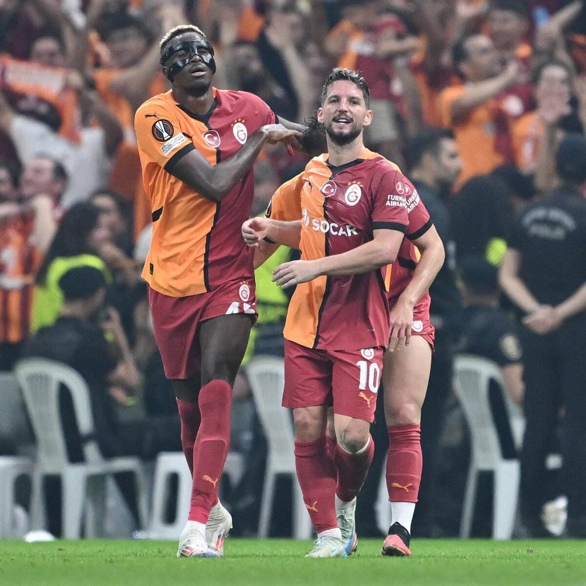 Dünyadaki en iyi 3 forvetten biri<br><br>Mertens'in açıklamaları şu şekilde:<br><br>