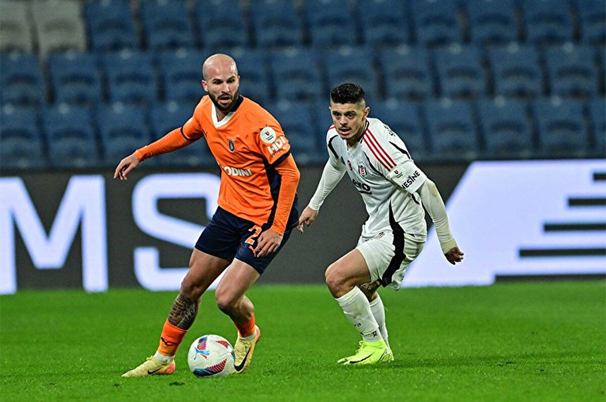 İki takım arasındaki 37. mücadele<br><br>Trendyol Süper Lig’in 31. haftasında Beşiktaş ile RAMS Başakşehir 37. kez karşılaşacak. Siyah-beyazlı takım, eski adı İstanbul Büyükşehir Belediyespor olan ve 2014'ten bu yana Başakşehir adıyla devam eden rakibiyle yaptığı 36 maçta galip gelmekte zorlandı. Rakibine 10 kez üstünlük kurabilen Beşiktaş, 10 karşılaşmadan ise mağlup ayrıldı. İki takım arasındaki 16 müsabaka ise beraberlikle sonuçlandı. Siyah-beyazlı ekibin 45 golüne, RAMS Başakşehir 44 golle karşılık verdi.<br>