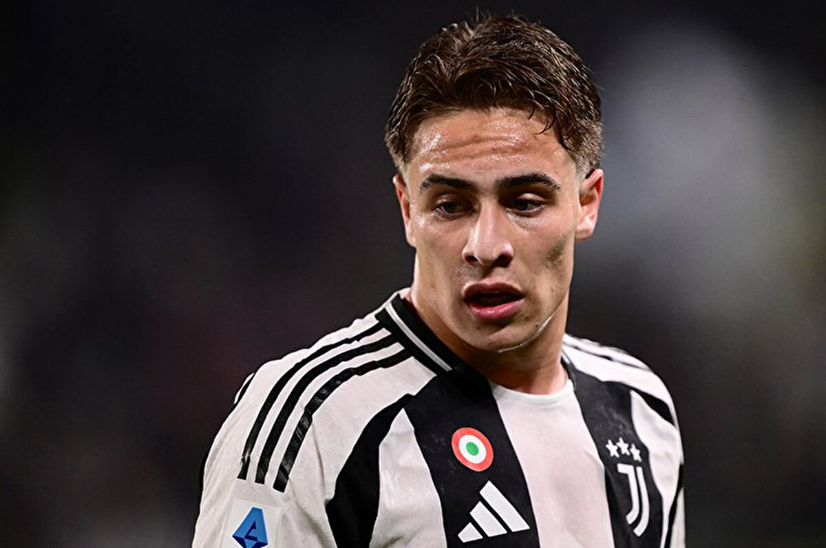 Son olarak Serie A'da dün oynanan ve Juventus'un Lecce'yi 2-1 yendiği maçta şık bir gol atan Türk futbolcu için İtalyan medyasından övgü dolu yorumlar geldi. İşte Juventus - Lecce maçının ardından İtalyan basınında Kenan Yıldız için yapılan yorumlardan bazıları<br>