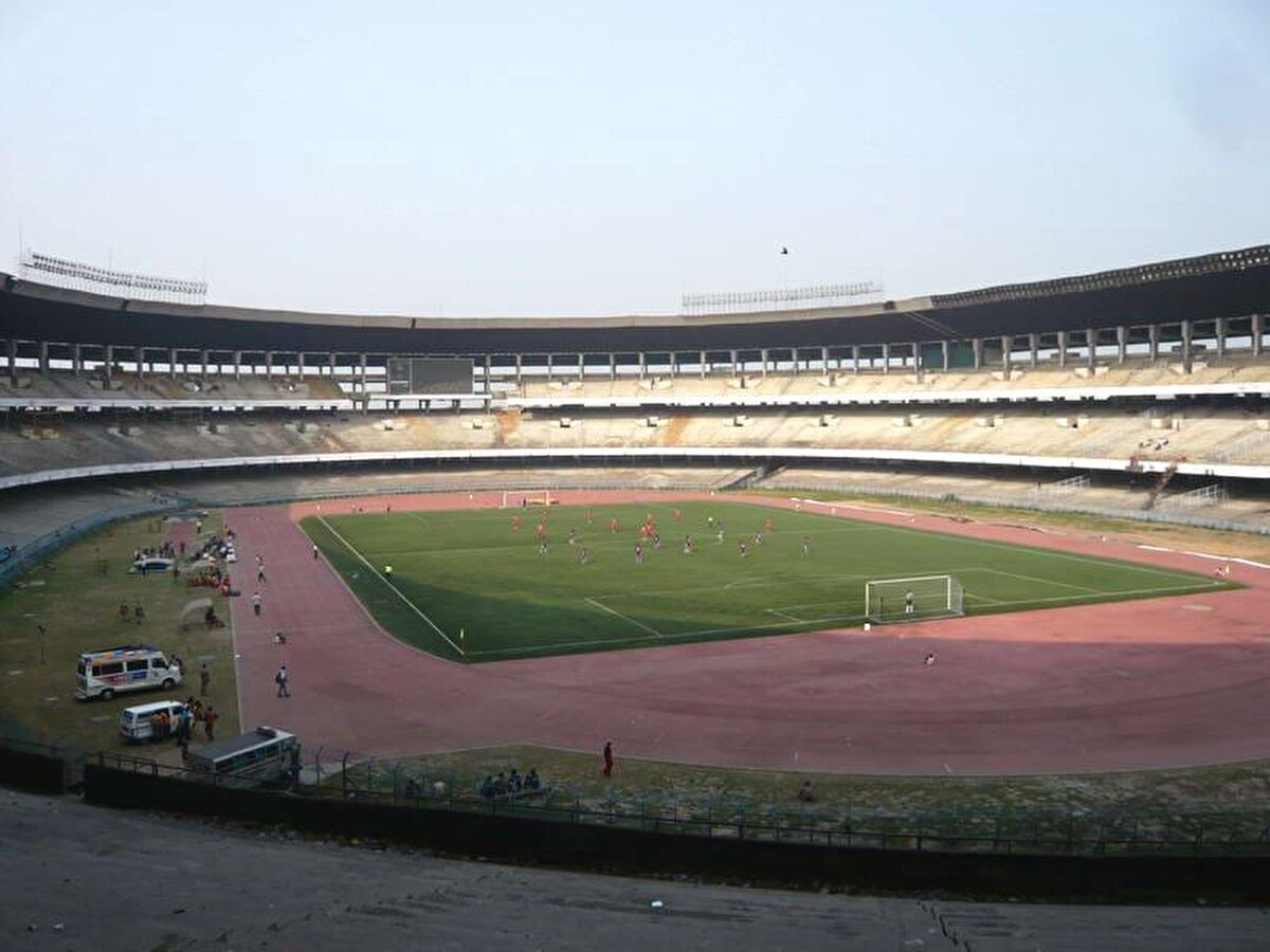 2) Yuba Bharati Krirangan, 120.000 - Hindistan