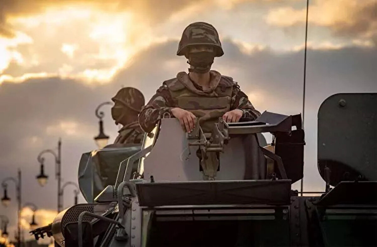 27)  FAS  |  395 BİN 800