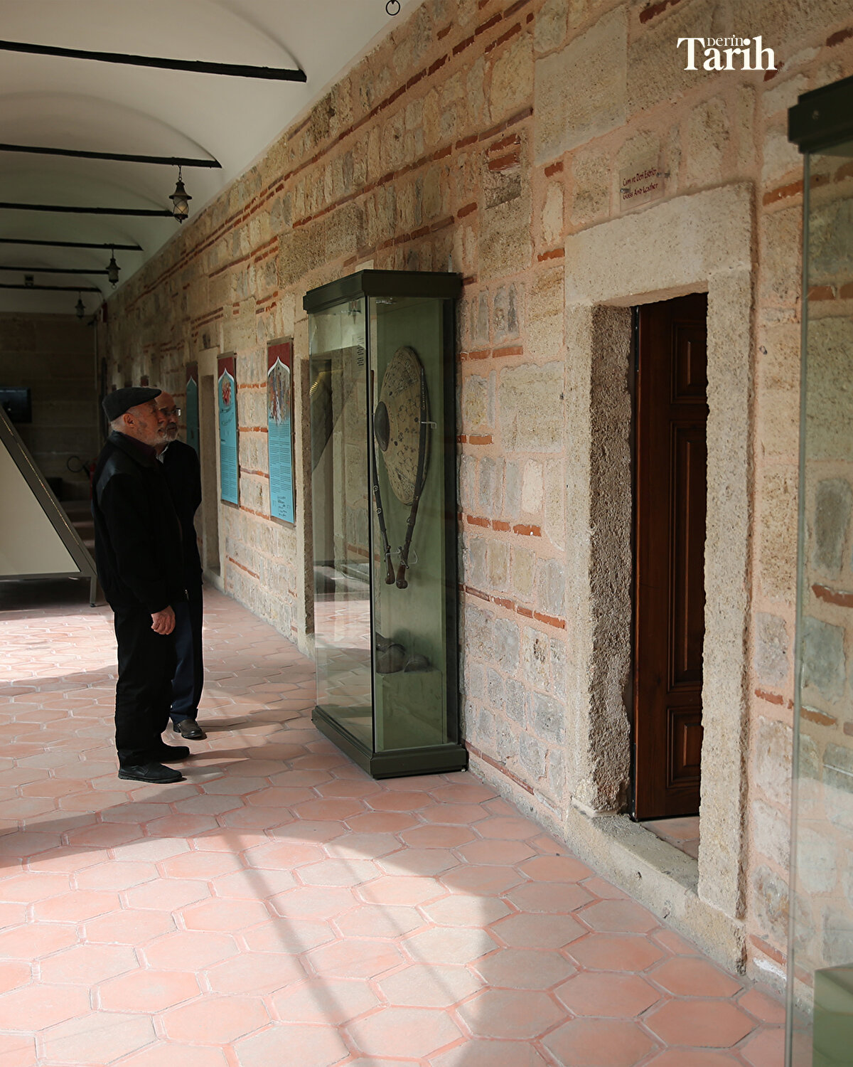 Silah teknolojisinin gelişimini gösteren sergide, 89 eserden 81'i ilk kez ziyarete açıldı.