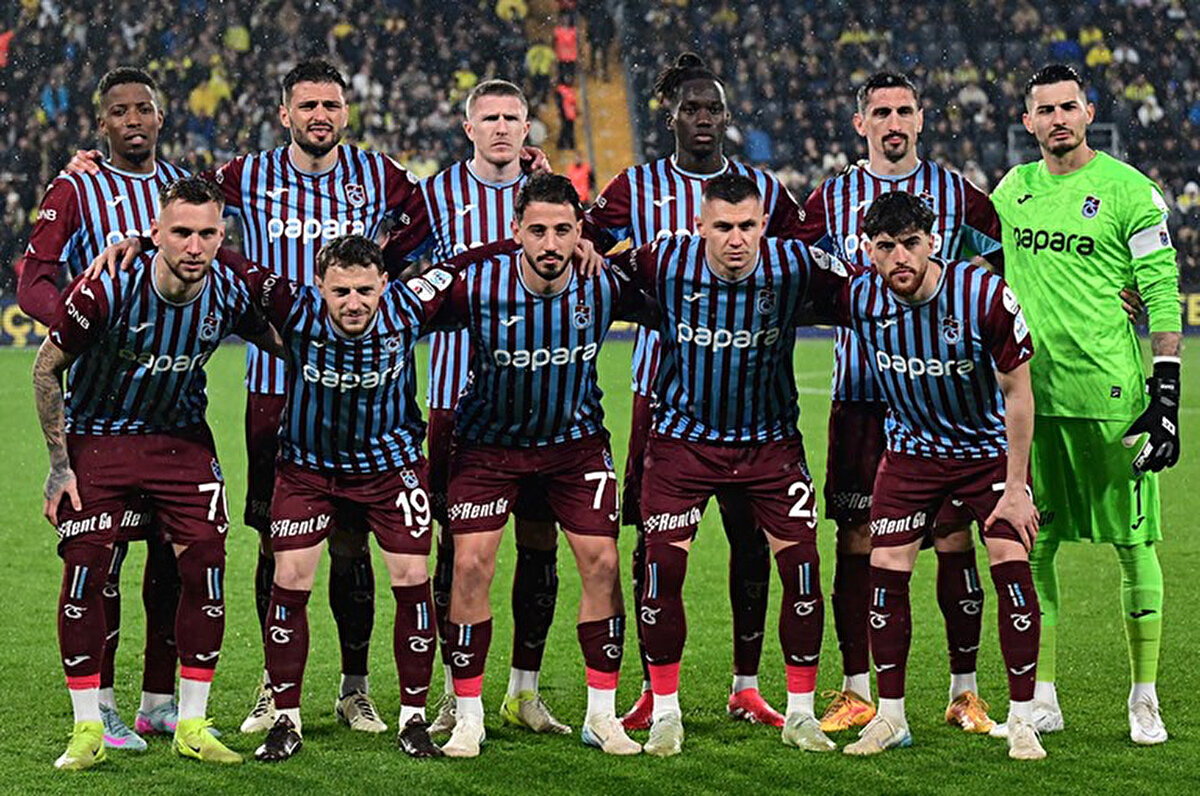 Denetçilerin geçmiş raporları uyarınca gelir kalemine yazılan faizler devre dışı bırakıldığında Trabzonspor, 1,97 milyar lirayla (52,07 milyon avro) en fazla zarar eden kulüp konumunda.<br>