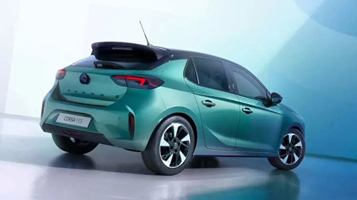 7. Opel Corsa 1.2 100 HP AT8 Edition GS – 1.289.900 TL