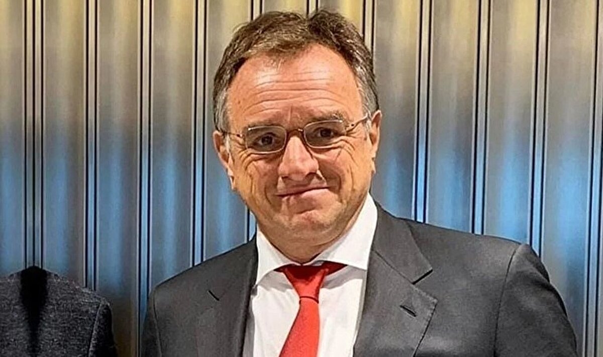 4- Mehmet Sinan Tara (2,8 milyar dolar)