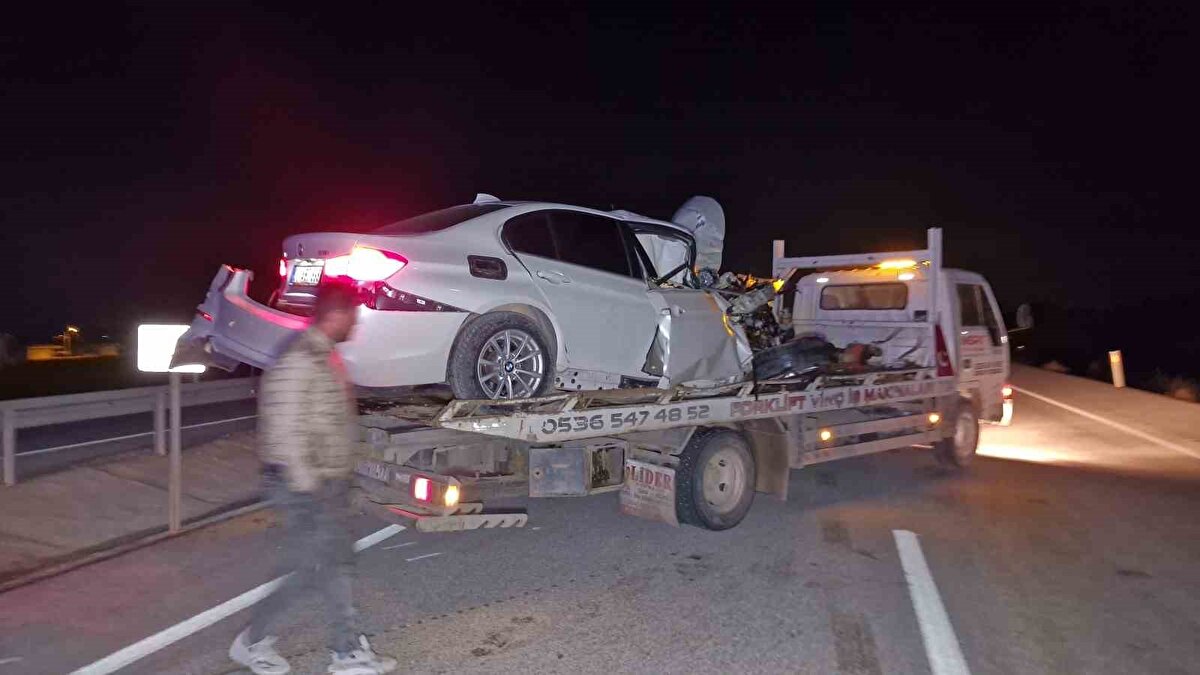 İtfaiye tarafından araçlardan çıkarılan yaralılar ambulanslarla Karaman Eğitim ve Araştırma Hastanesi’ne kaldırıldı. Yaralılardan Ramazan Berkay Eroğlu, tüm müdahalelere rağmen kurtarılamayarak hayatını kaybederken diğer yaralıların sağlık durumlarının ağır olduğu öğrenildi.