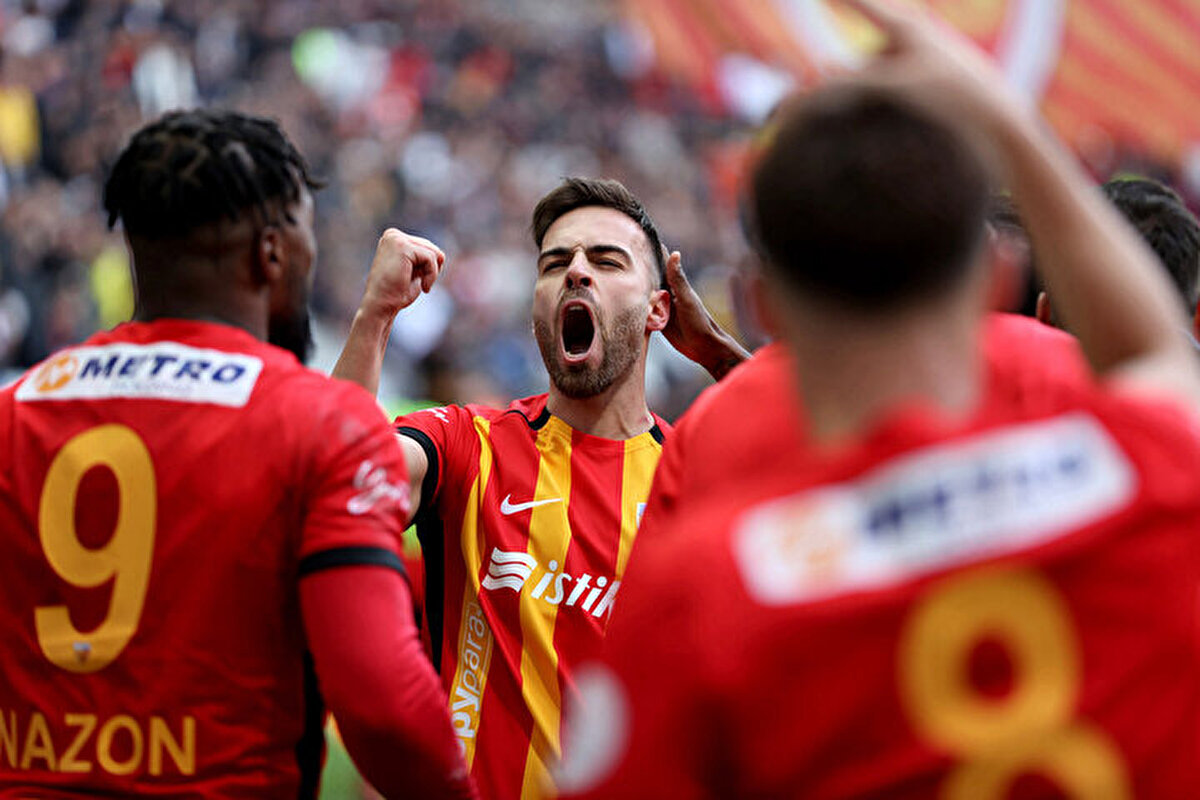 Süper Lig'in 31. haftasında Kayserispor evinde Kasımpaşa ile karşı karşıya geldi.<br>