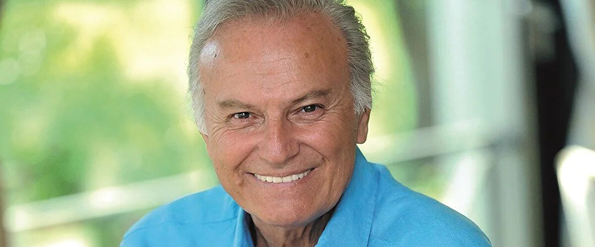 "Evde kürek var, iyiyim yani. Kilo almamaya çalışıyorum. Dikkat edeceksiniz, kalbi yormayacaksınız. Her kilo, kalbi yoruyor çünkü."